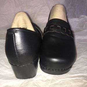 BRAND NEW WITH BOX! Sanita Size 37 Clogs